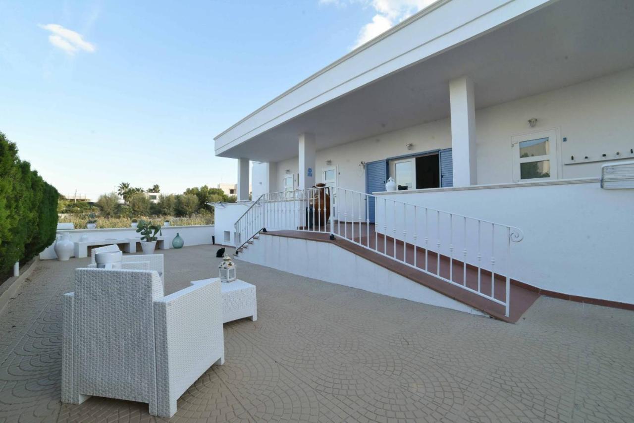 La Caletta Bed And Breakfast Torre Santa Sabina Kültér fotó