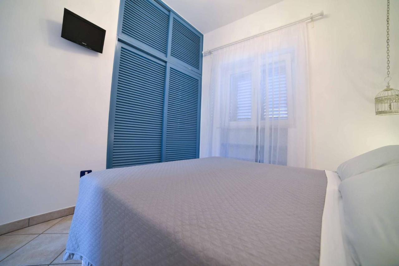 La Caletta Bed And Breakfast Torre Santa Sabina Kültér fotó
