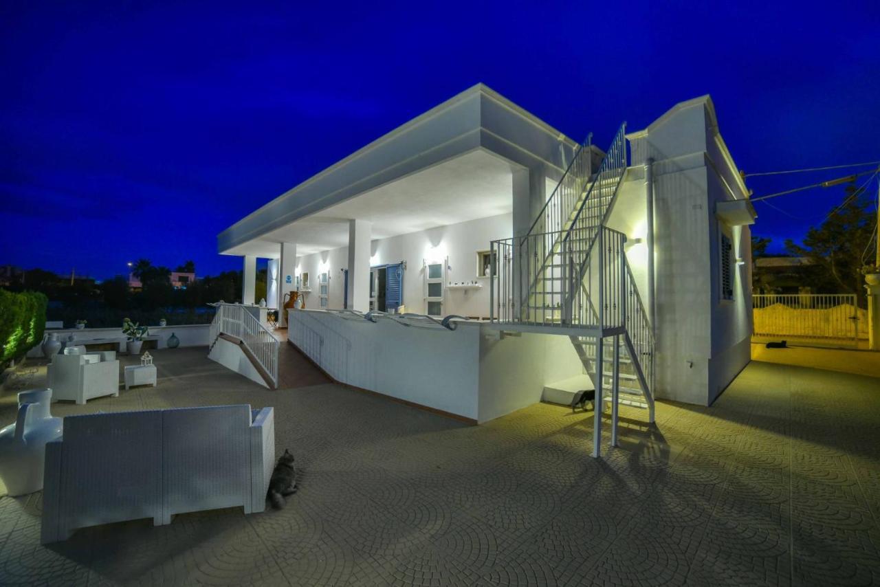 La Caletta Bed And Breakfast Torre Santa Sabina Kültér fotó
