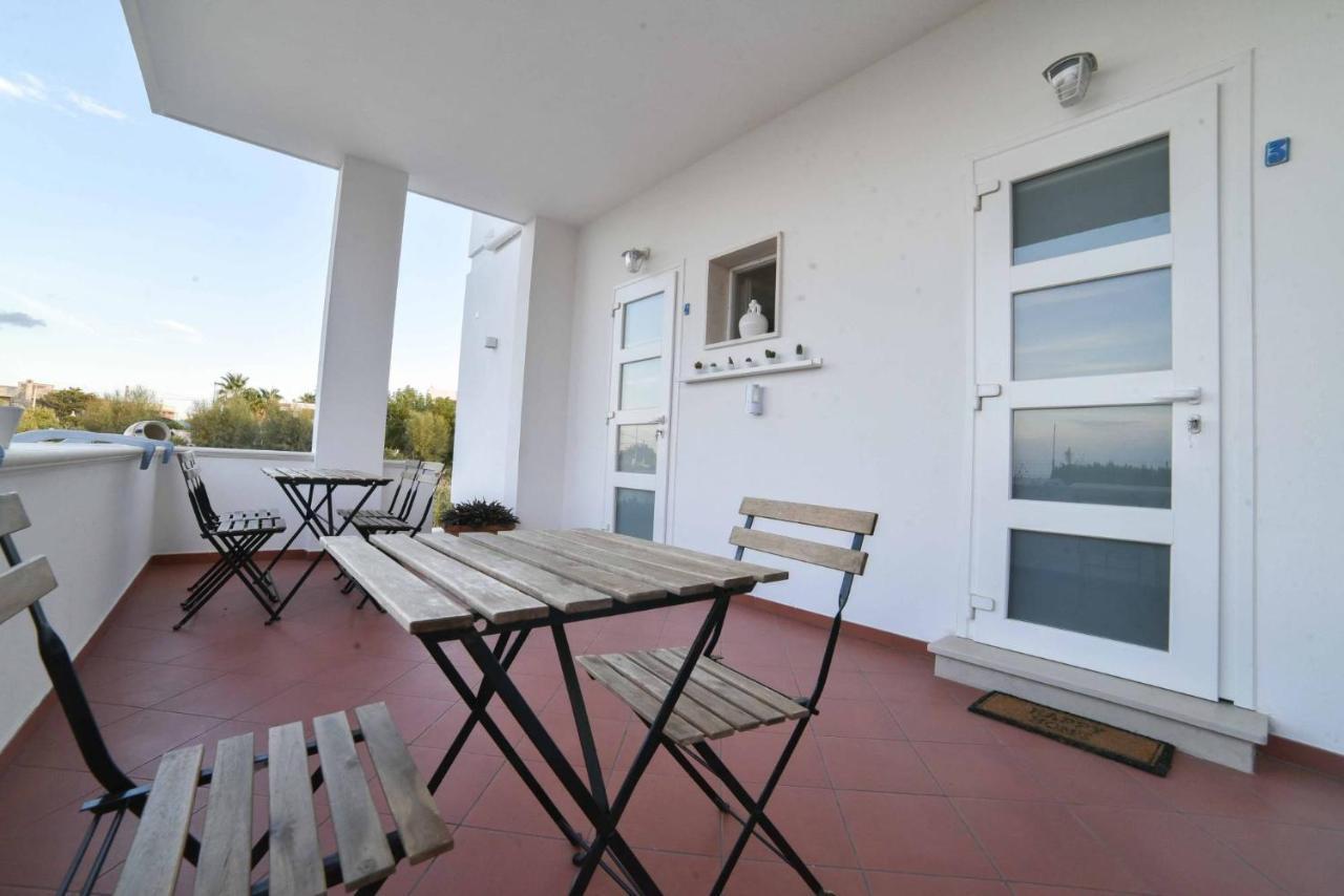 La Caletta Bed And Breakfast Torre Santa Sabina Kültér fotó